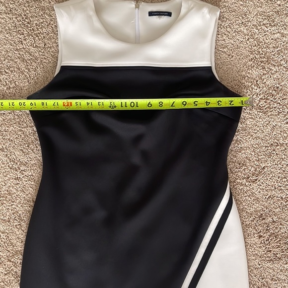 Tommy Hilfiger Scuba Sheath Size 12 - Picture 6 of 7